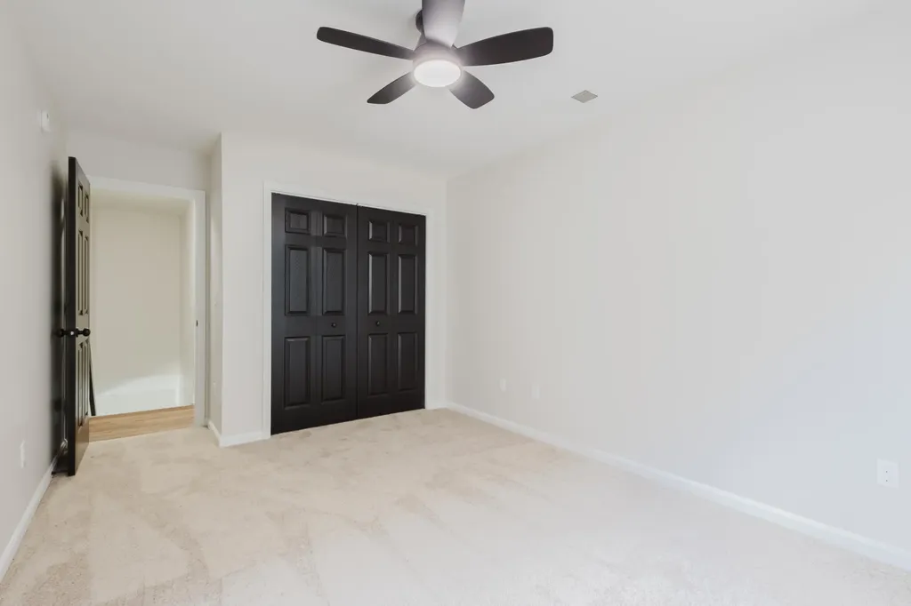 3052 Roundway Down Lane Lexington KY 40509