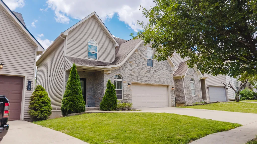 3052 Roundway Down Lane Lexington KY 40509