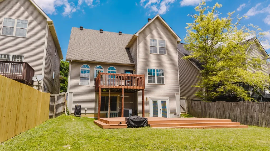 3052 Roundway Down Lane Lexington KY 40509