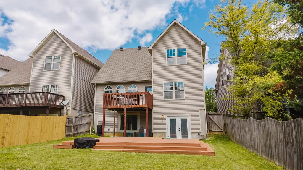 3052 Roundway Down Lane Lexington KY 40509