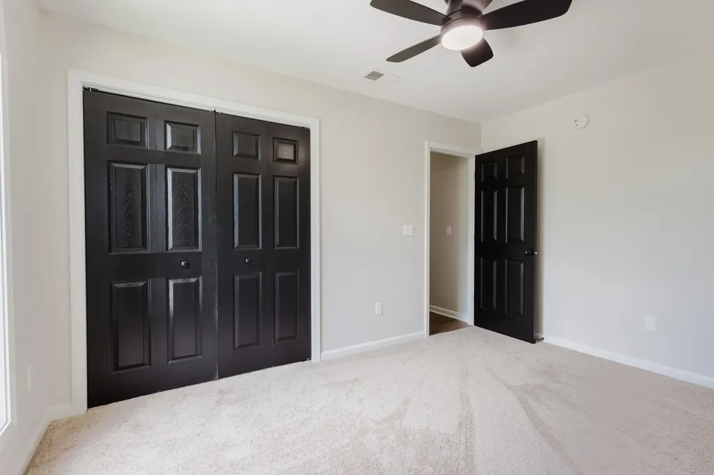3052 Roundway Down Lane Lexington KY 40509