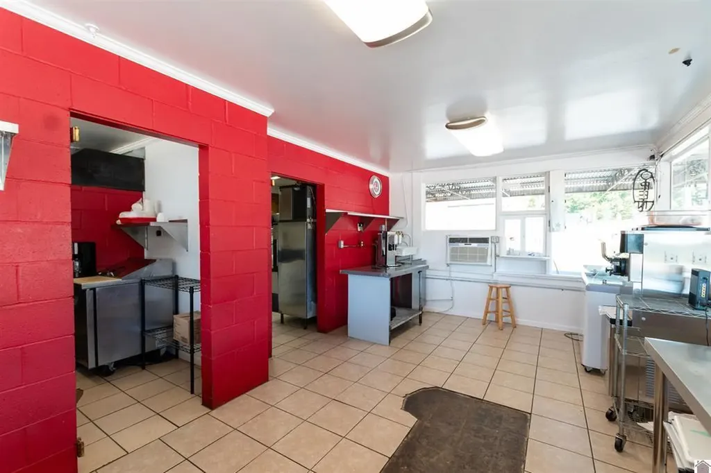 426 E Adair Street Smithland KY 42081