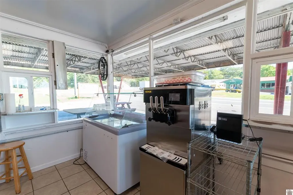426 E Adair Street Smithland KY 42081