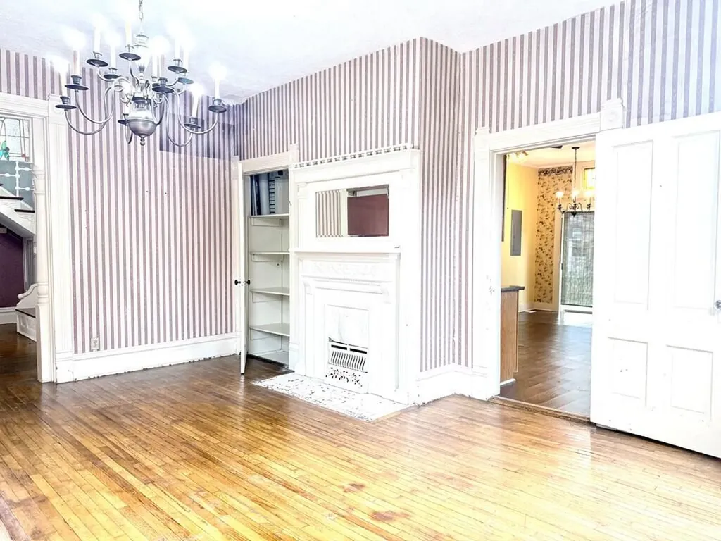 1814 S Main Street Hopkinsville KY 42240
