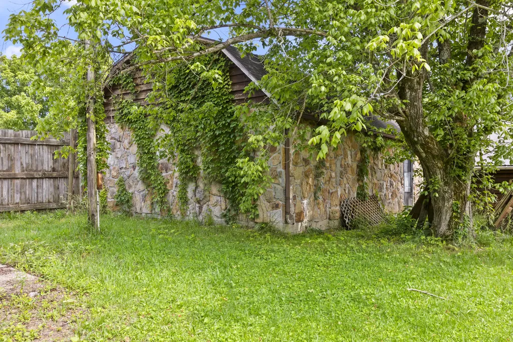 10310 Kentucky 1274 Wellington KY 40387