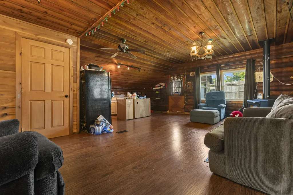 10310 Kentucky 1274 Wellington KY 40387