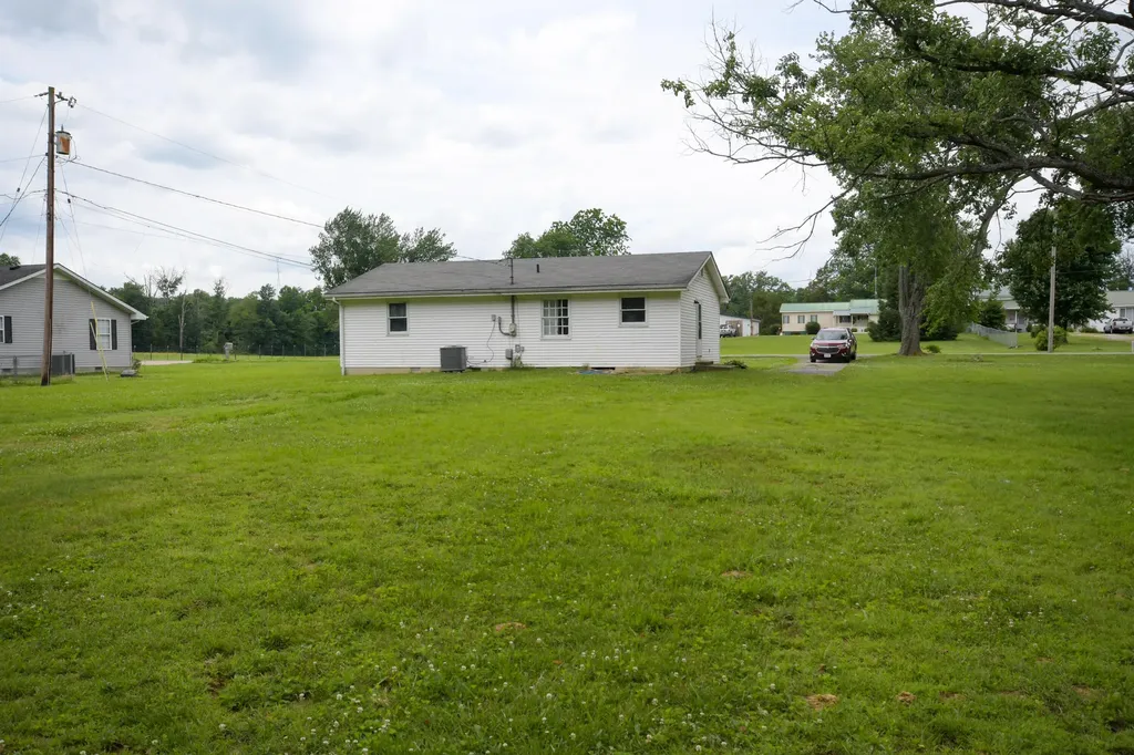 1735 Welch Road Jeffersonville KY 40337