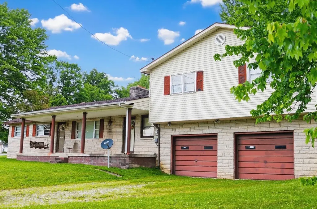 2510 Morris Creek Road Stanton KY 40380