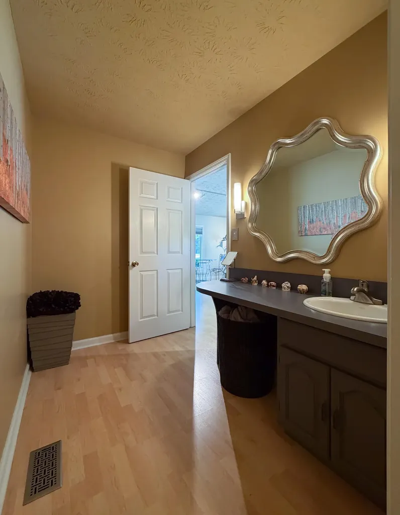 124 Yorkshire Court Versailles KY 40383