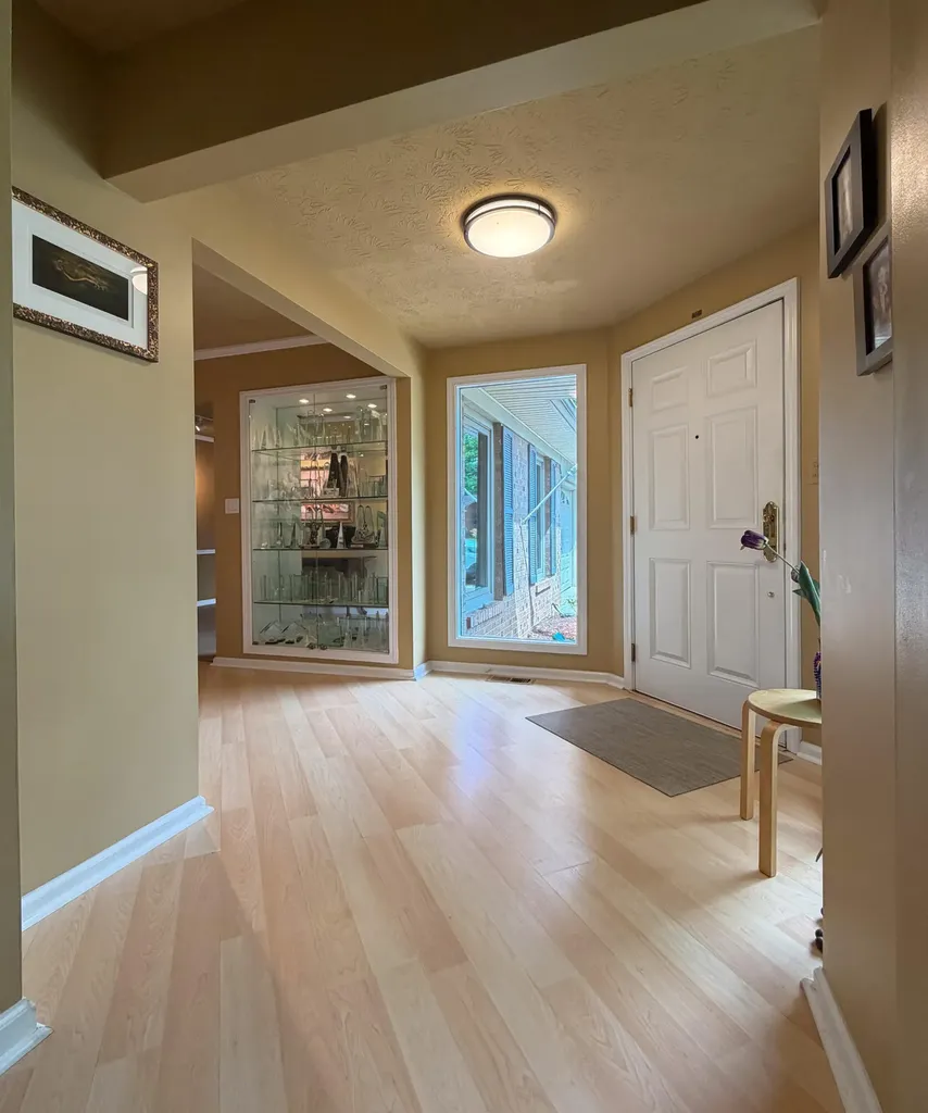 124 Yorkshire Court Versailles KY 40383