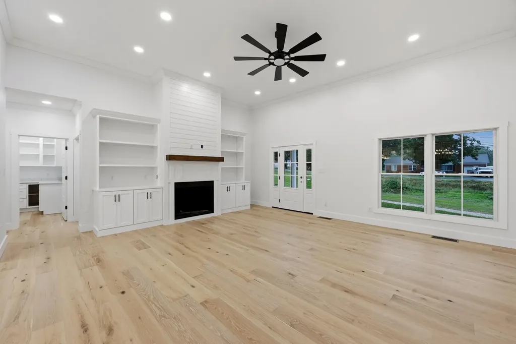100 Kirk Drive Nicholasville KY 40356