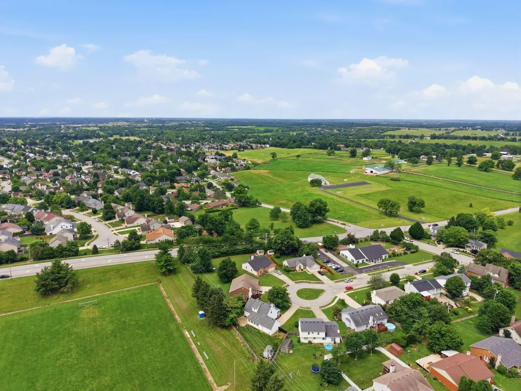 125 Mint Lane Nicholasville KY 40356