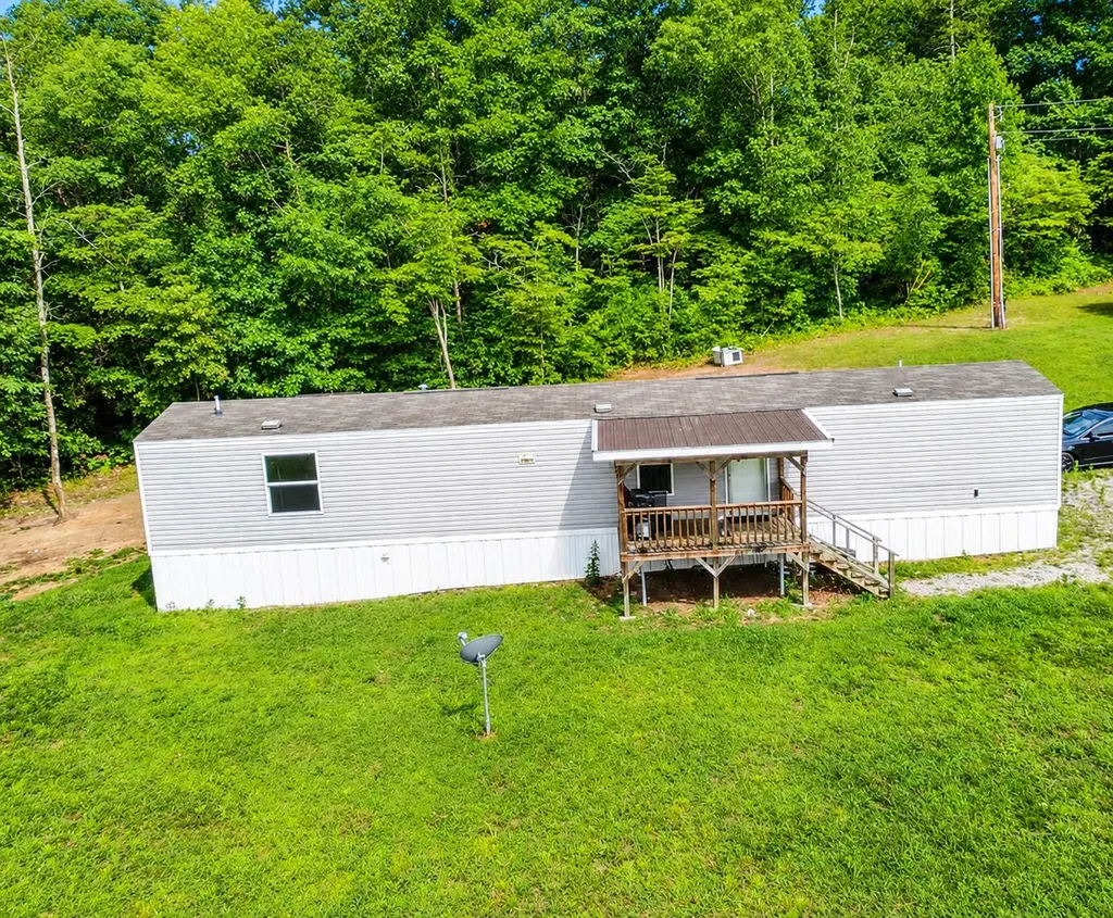 22 Patricia Lane Corbin KY 40701