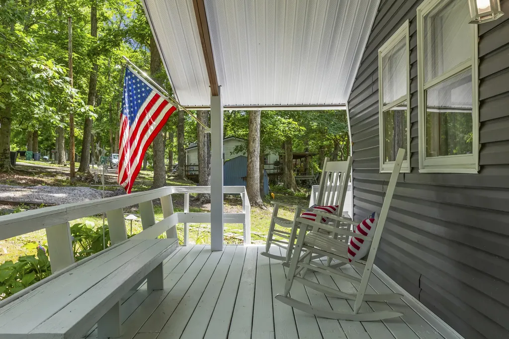 87 White Oak Lane Morehead KY 40351