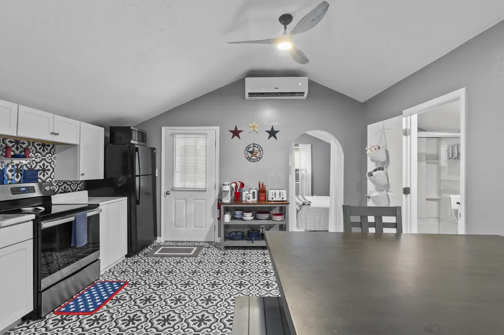87 White Oak Lane Morehead KY 40351