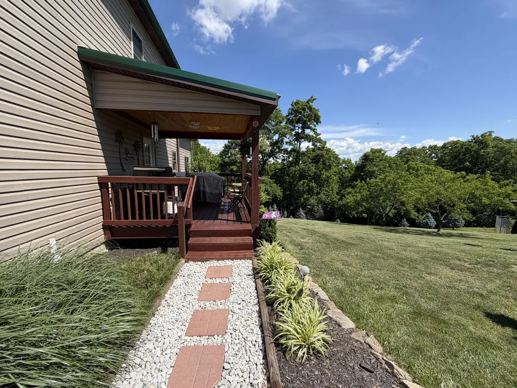 10938 Rich-lan Road Sharpsburg KY 40374