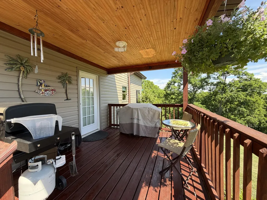 10938 Rich-lan Road Sharpsburg KY 40374