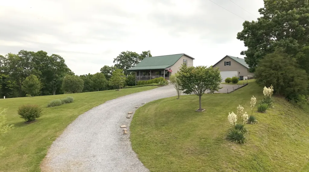 10938 Rich-lan Road Sharpsburg KY 40374