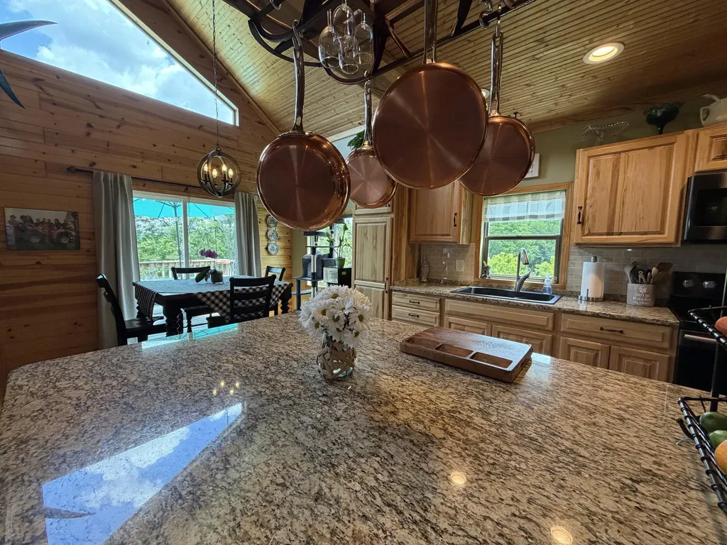 10938 Rich-lan Road Sharpsburg KY 40374