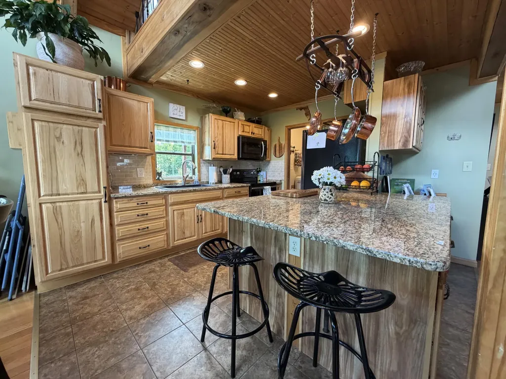 10938 Rich-lan Road Sharpsburg KY 40374