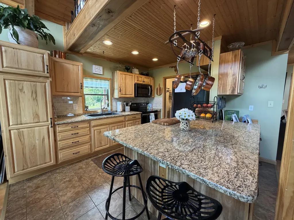 10938 Rich-lan Road Sharpsburg KY 40374