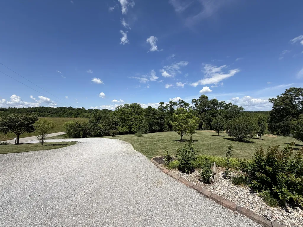 10938 Rich-lan Road Sharpsburg KY 40374