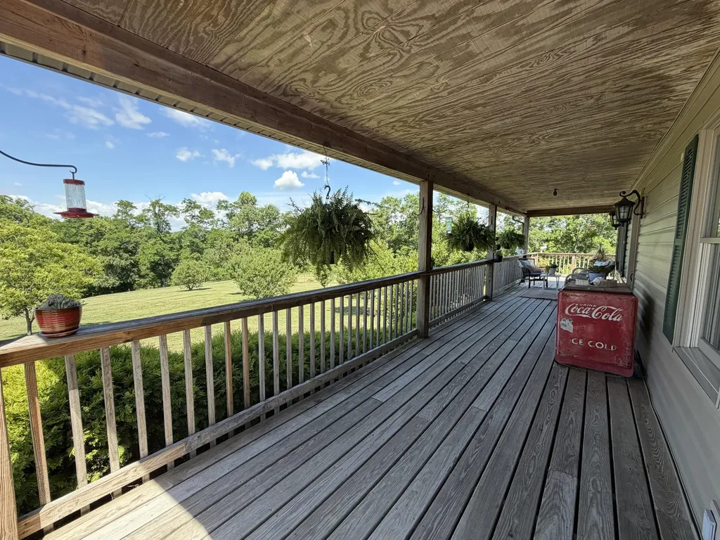 10938 Rich-lan Road Sharpsburg KY 40374