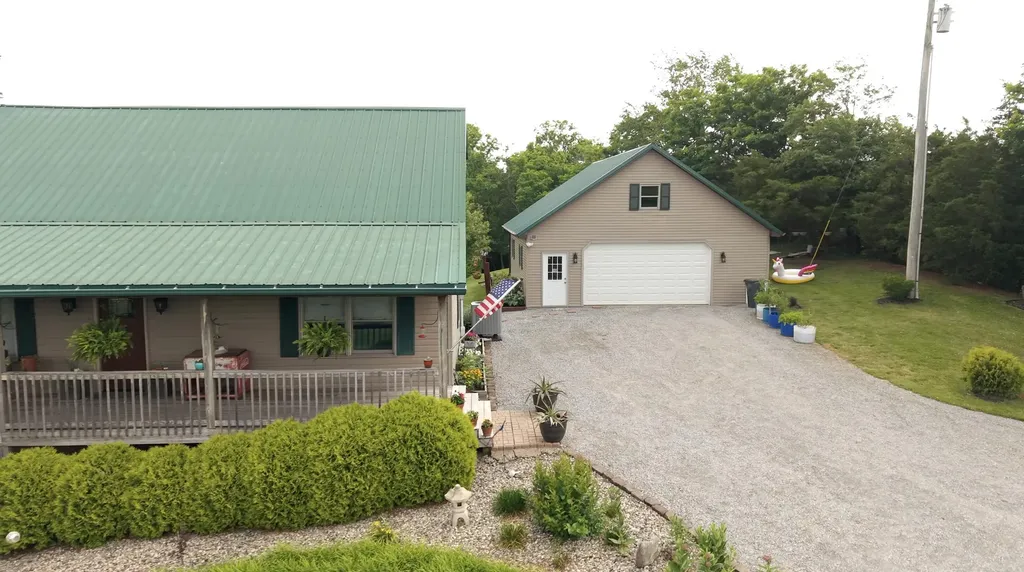 10938 Rich-lan Road Sharpsburg KY 40374