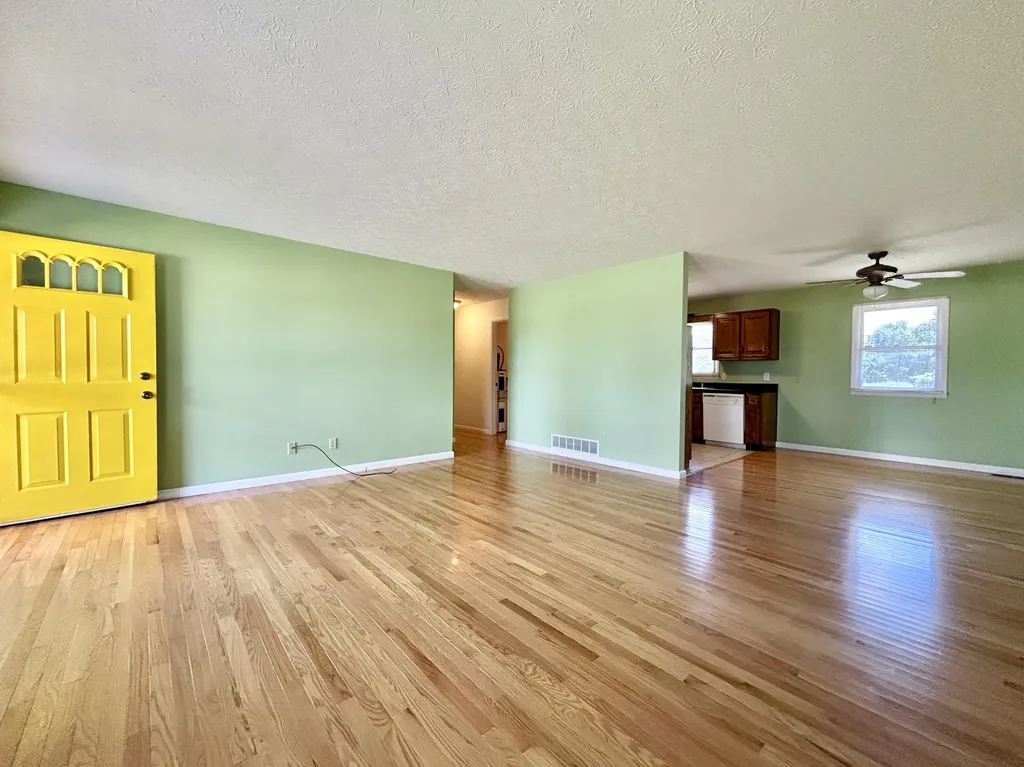 1187 Parkers Mill Road Somerset KY 42501