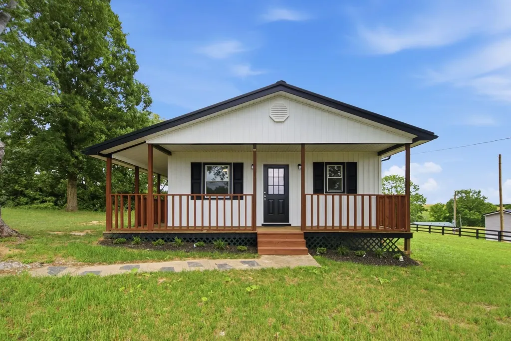 9347 Rich-lan Road Sharpsburg KY 40374