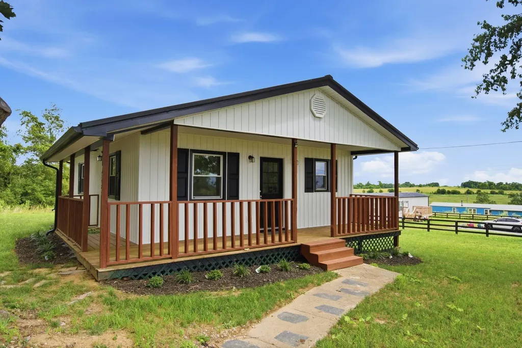 9347 Rich-lan Road Sharpsburg KY 40374