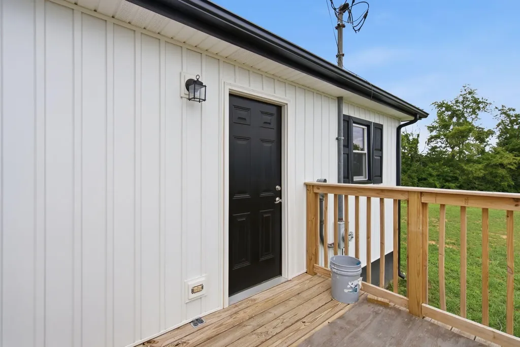 9347 Rich-lan Road Sharpsburg KY 40374