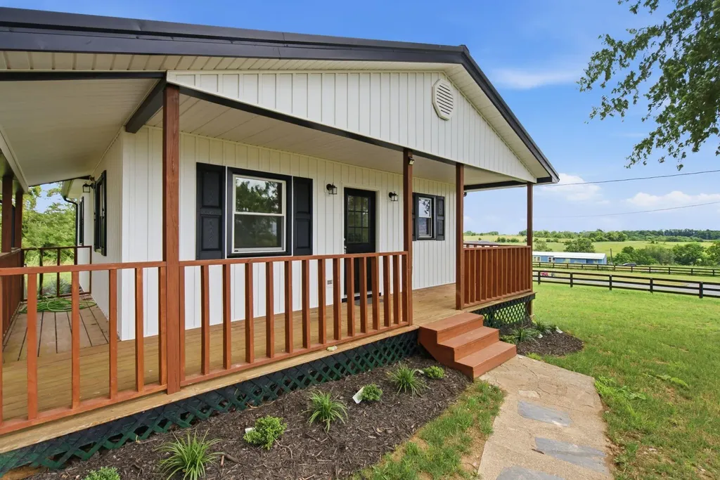 9347 Rich-lan Road Sharpsburg KY 40374