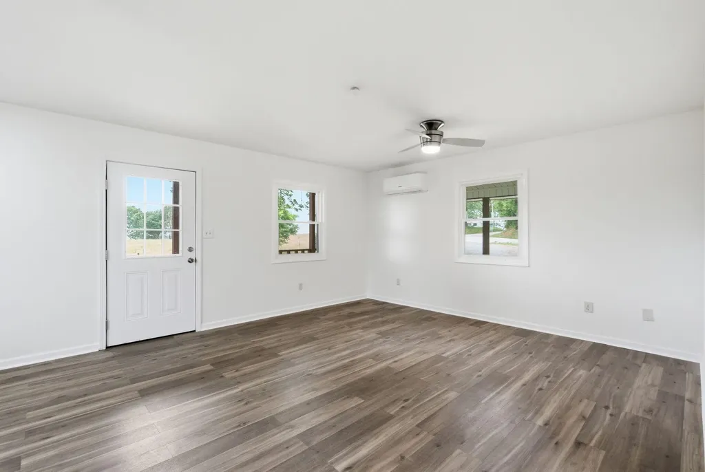 9347 Rich-lan Road Sharpsburg KY 40374