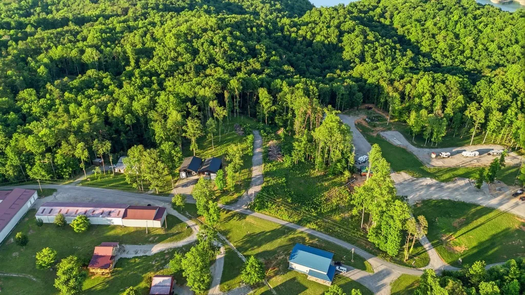 5 Coleman Cemetery Road Nancy KY 42544