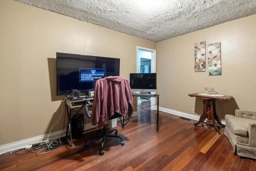 669 Whitaker Street Morehead KY 40351