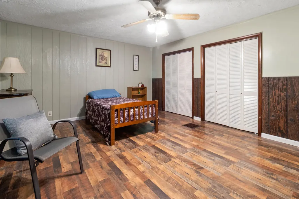 669 Whitaker Street Morehead KY 40351