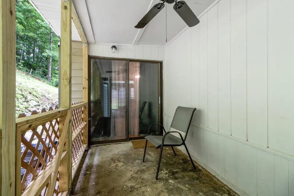 669 Whitaker Street Morehead KY 40351