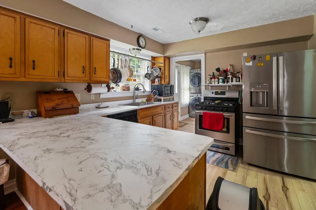 669 Whitaker Street Morehead KY 40351
