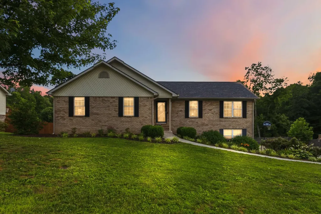 616 Woodview Drive Somerset KY 42503