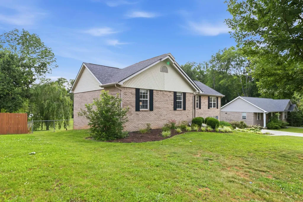 616 Woodview Drive Somerset KY 42503