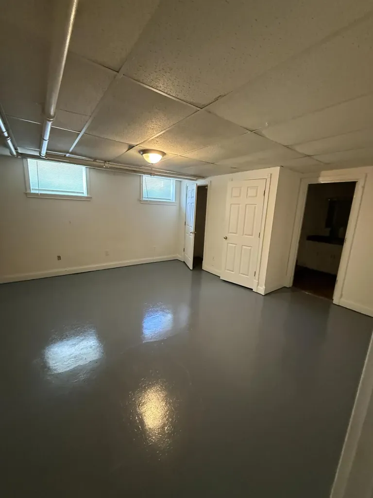 202 S College Street Harrodsburg KY 40330