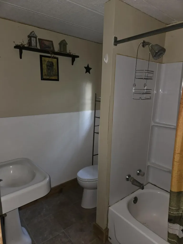 103 Cox Road Irvine KY 40336
