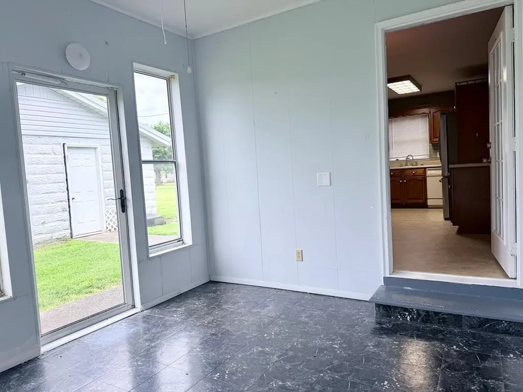 137 Dripping Springs Street Crofton KY 42217