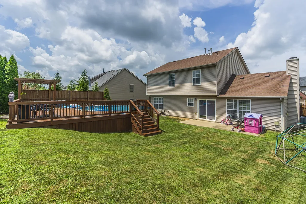 142 Irving Lane Georgetown KY 40324