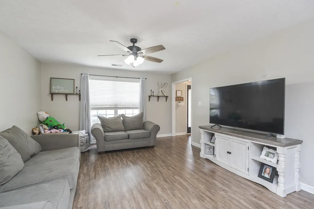 142 Irving Lane Georgetown KY 40324