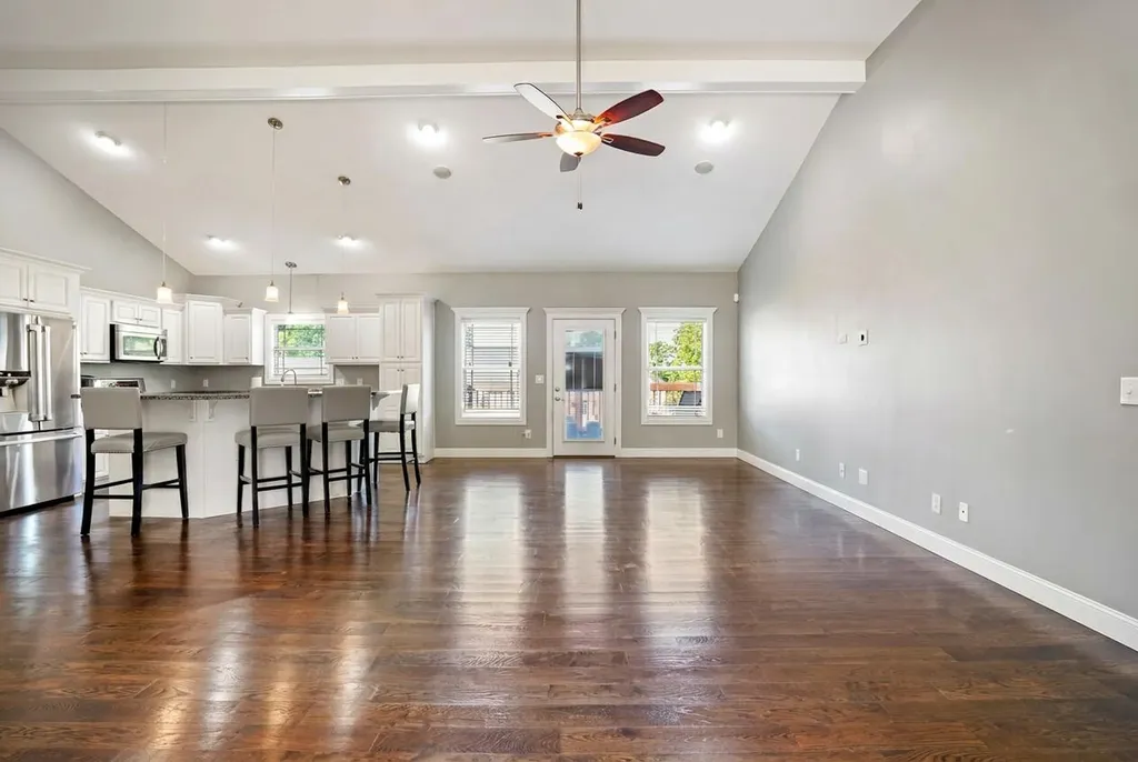 10 E Barrington Drive Somerset KY 42503