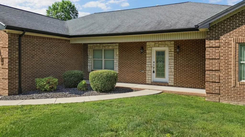 10 E Barrington Drive Somerset KY 42503