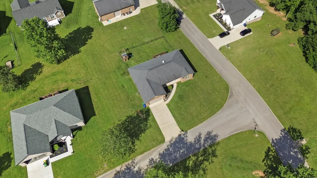 10 E Barrington Drive Somerset KY 42503