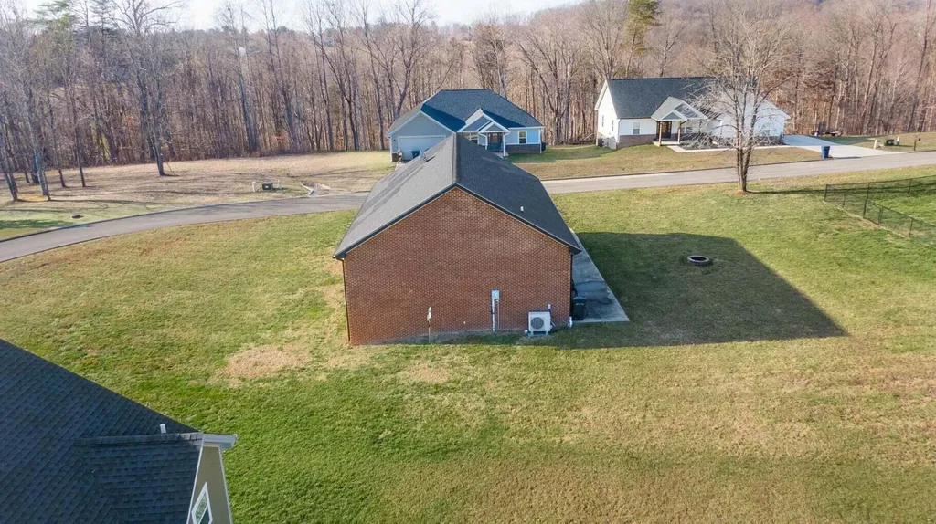 10 E Barrington Drive Somerset KY 42503